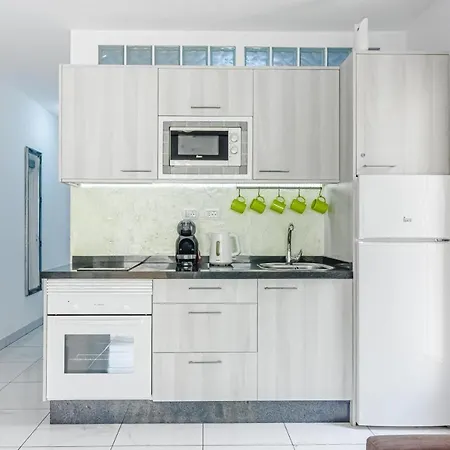 Mareverde, Americas * Адехе